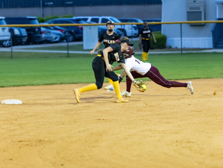 Lady Wildcats Edge Out Lady Swamp Foxes