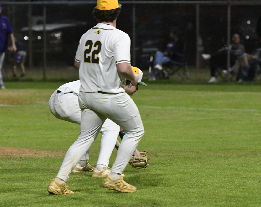 Mason Weatherford fields a bunt